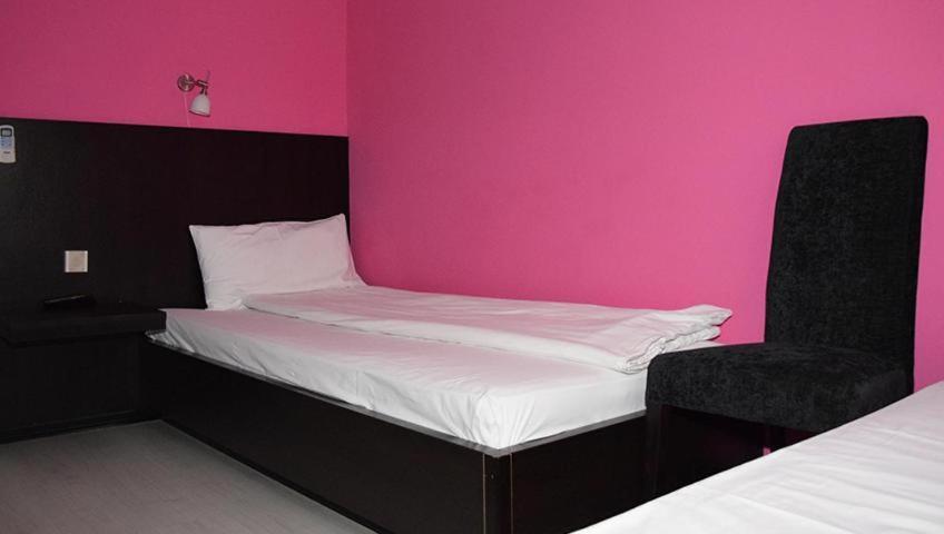 Motel Park Rogatica Eksteriør bilde