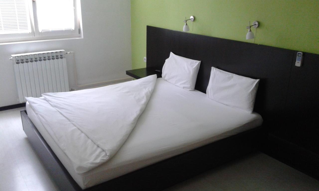 Motel Park Rogatica Eksteriør bilde